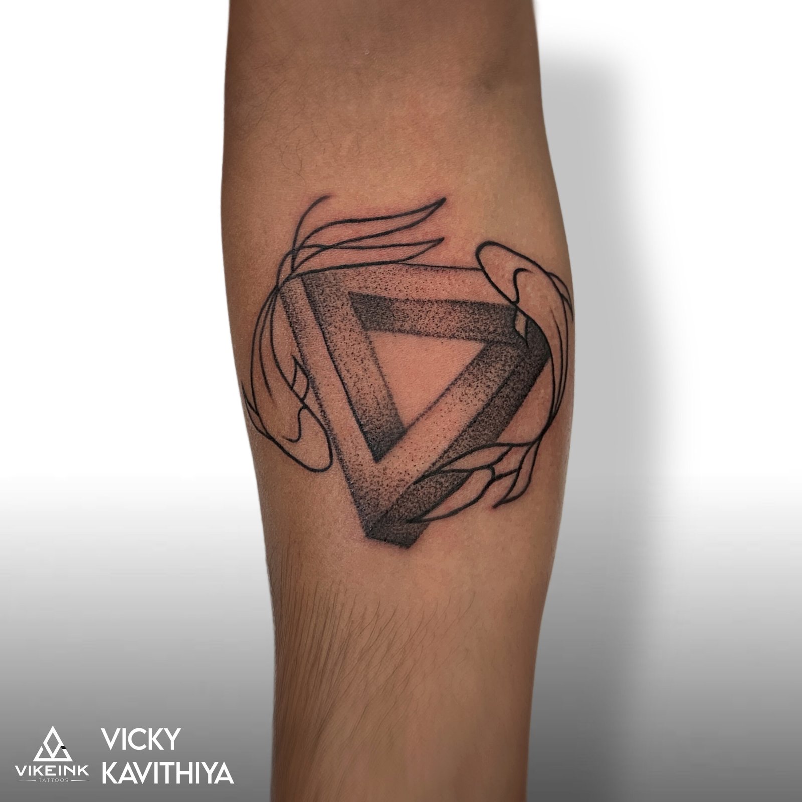 F9B45FD7-E3F0-404E-ADE7-0C1C1356E5CC